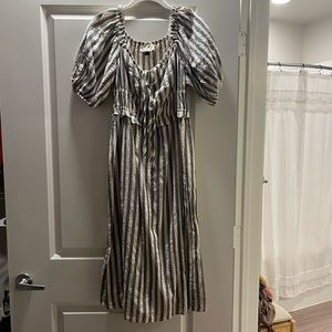 Universal Thread dress